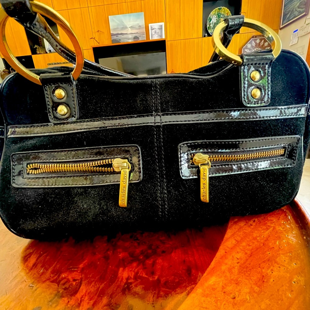 Charles David Vintage suede pocket bag gold hardware great condition retro